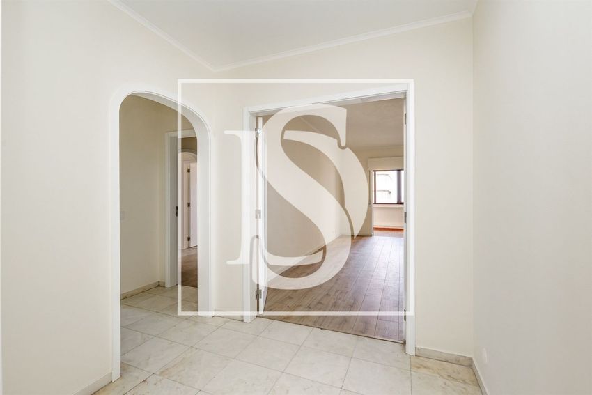 Imagem Hall de apartamento t2 em Rua da Quinta das Palmeiras, 91