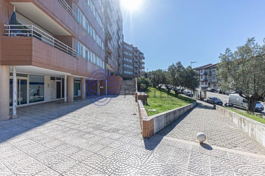 Imagem Vistas de apartamento t1 em Rua Vieira Pinto s/n