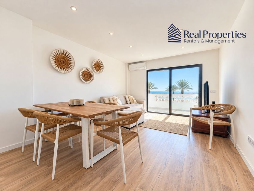 Imagem Sala de estar de apartamento t2 em Praia de Quarteira