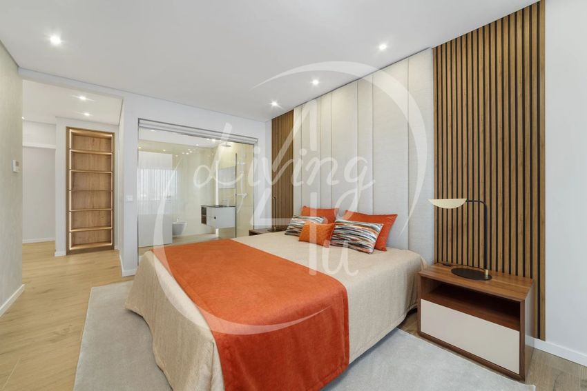 Imagem Quarto de apartamento t4 em Rua Leonel Sotto Mayor s/n