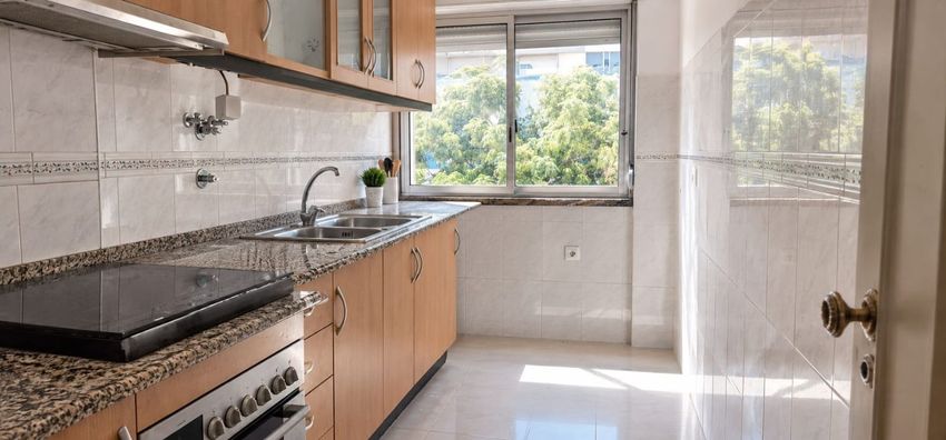Imagem Cozinha de apartamento t2 em Rua da Piscina