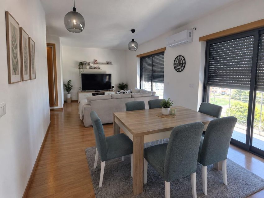 Imagem Sala de estar de apartamento t3 em Vila Nova da Barquinha