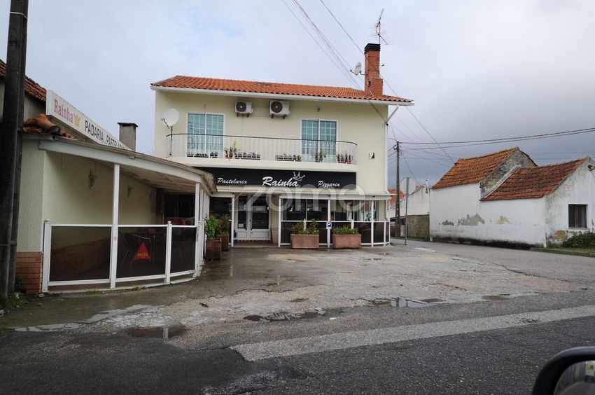Imagem Fachada de espaço comercial em Rua do Barreiro, 59