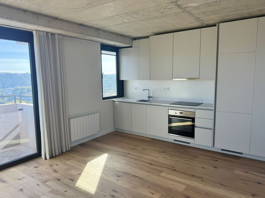 Imagem Cozinha de apartamento t2 em Avenida Doutor António Macedo