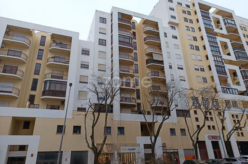 Зображення Фасад, квартира t3, Rua Galileu Saúde Correia, 20