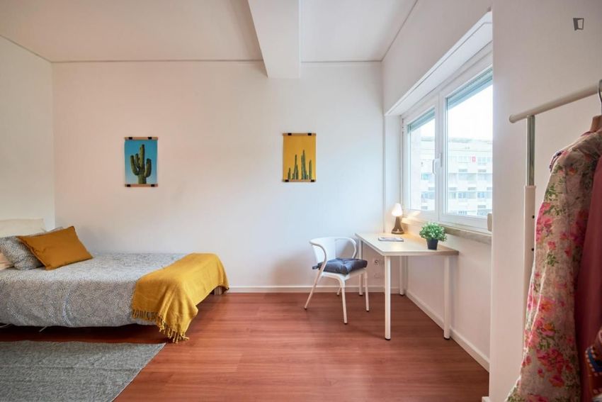 Imagem Sala de estar de quarto em Praça Rainha Dona Filipa