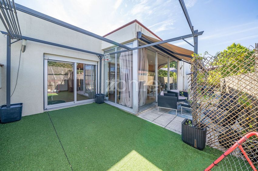 Imagem Terraço de apartamento t3 em Rua Almeida Garrett, 100