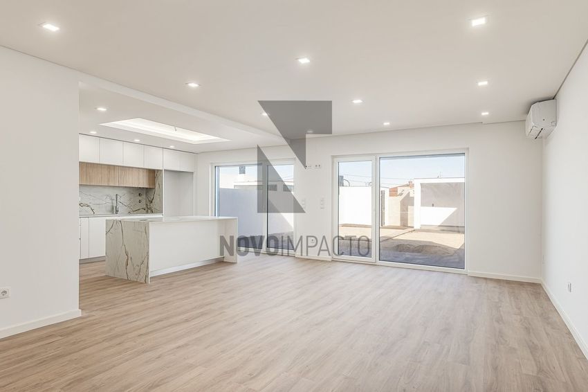 Imagem de  casa ou moradia em Sarilhos Grandes
