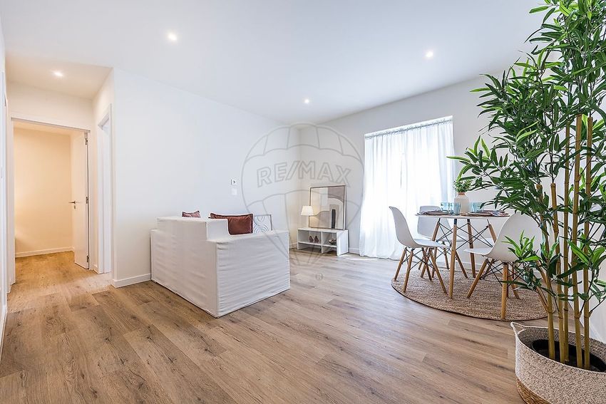 Imagem de apartamento t3 em Rua Nova do Grilo