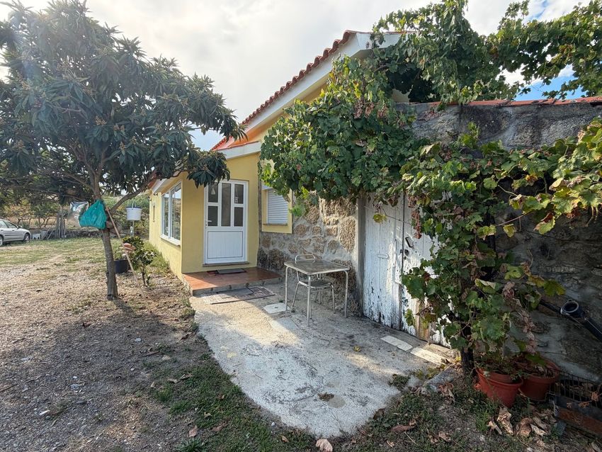 Imagem Fachada de  quinta em Boidobra
