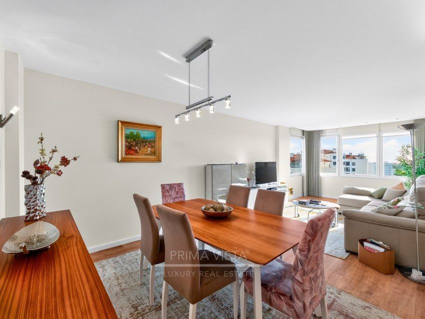 Imagem Sala de estar de apartamento t2 em Avenida Engenheiro Adelino Amaro da Costa