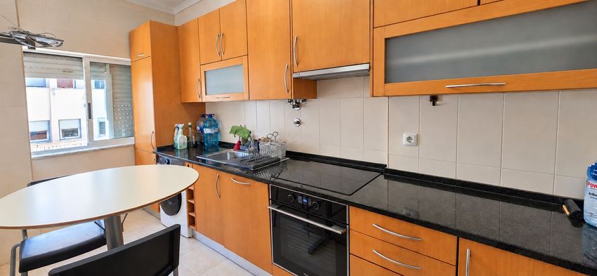 Imagem Cozinha de apartamento t2 em Rua Stara Zagora, 18 a