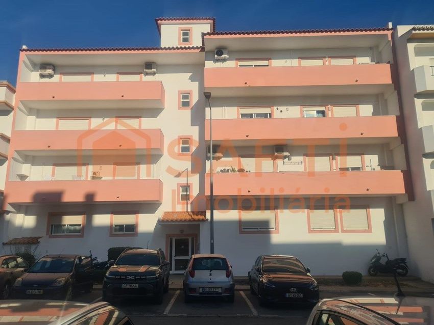 Imagem Vistas de apartamento t2 em Rua Carlos Alberto Correia Ribeiro, 44