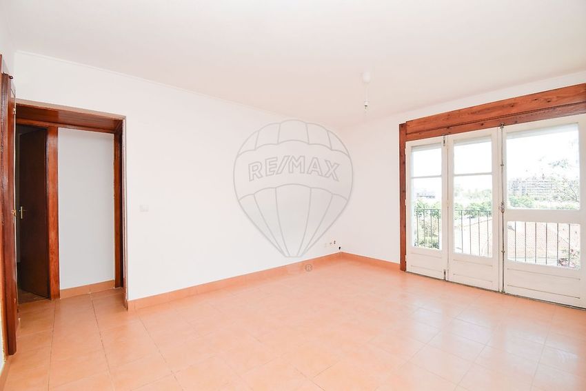 Imagem Divisão de apartamento t2 em Rua do Mercado
