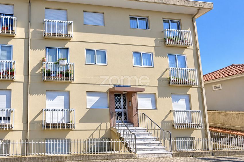 Зображення Фасад, квартира t3, Rua Laborim de Baixo, 474