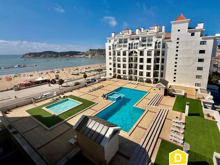 Imagem Piscina de apartamento t2 em Avenida Marginal