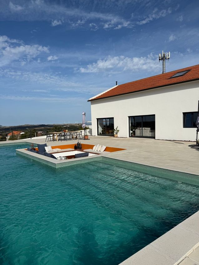 Imagem Piscina de  herdade em Rua das Mesquitas s/n