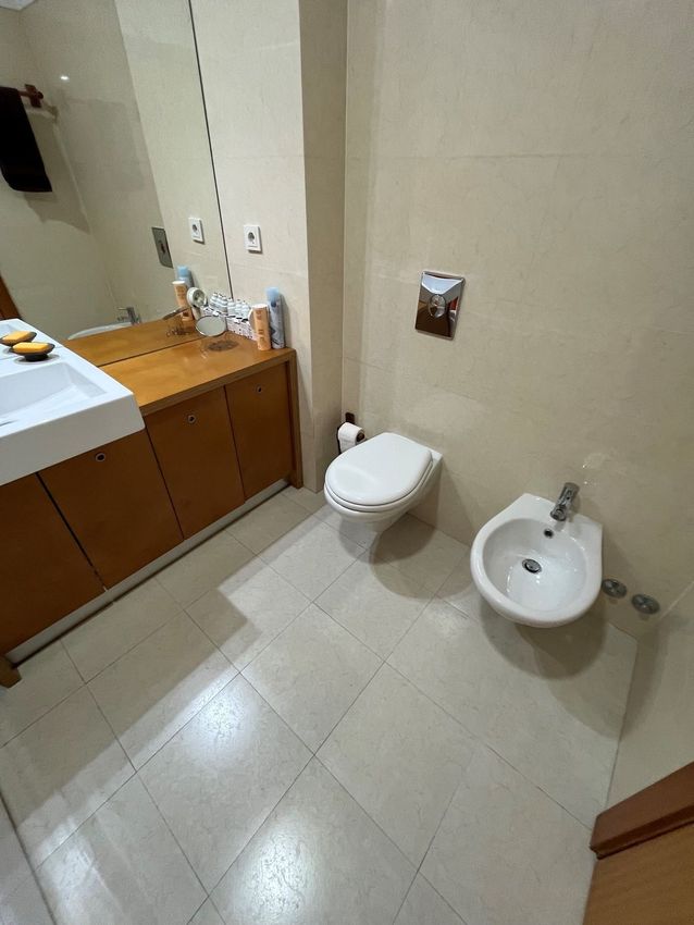 Imagem Casa de banho de apartamento t2 em Rua General Humberto Delgado