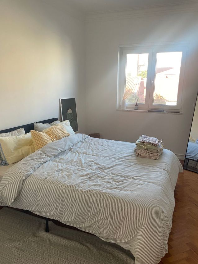 Imagem Quarto de apartamento t2 em Calçada do Monte, 84