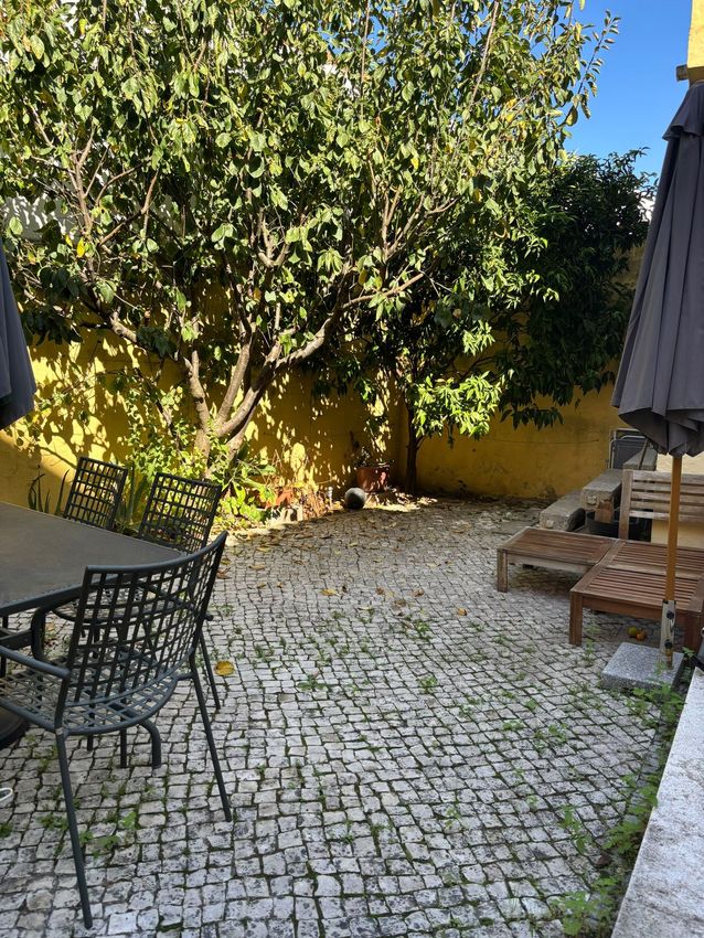 Imagem Jardim de duplex em Rua Garcia de Orta, 50