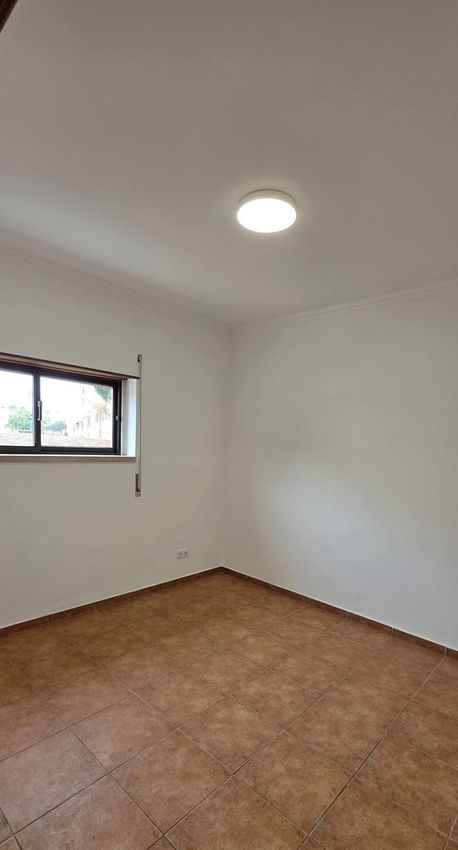 Imagem Quarto de  andar de moradia em Rua 5 de Outubro, 134