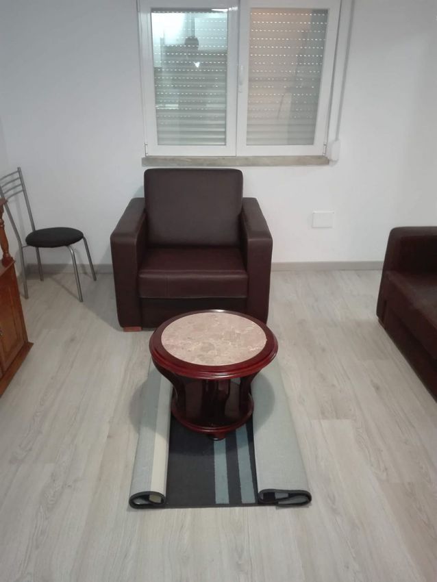 Imagem Sala de estar de apartamento t1 em Rua José Gomes Ferreira