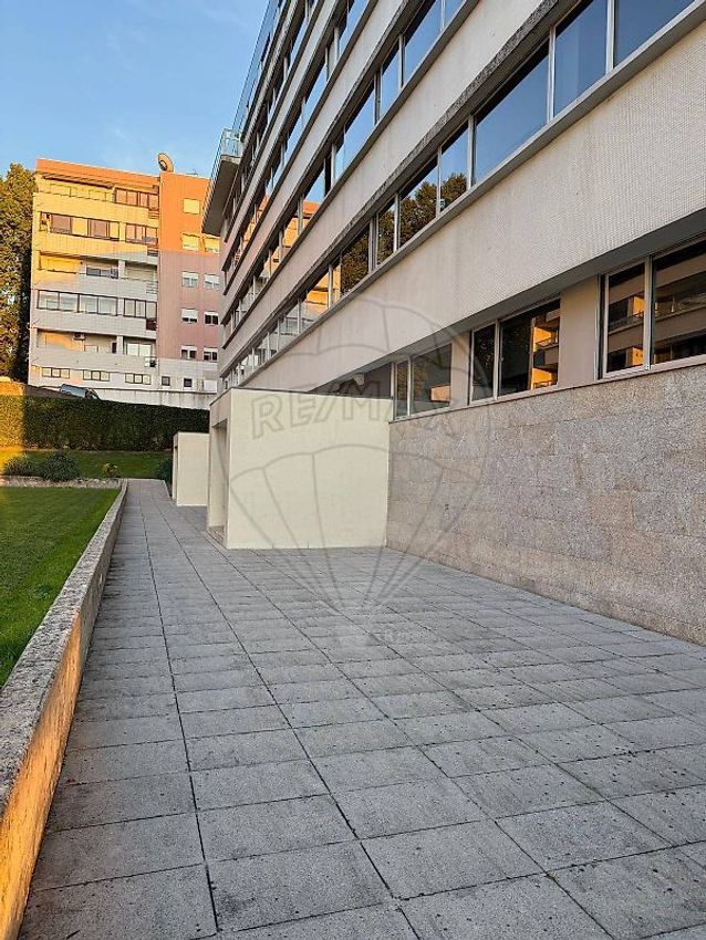 Imagem Vistas de apartamento t1 em Rua das Eiras