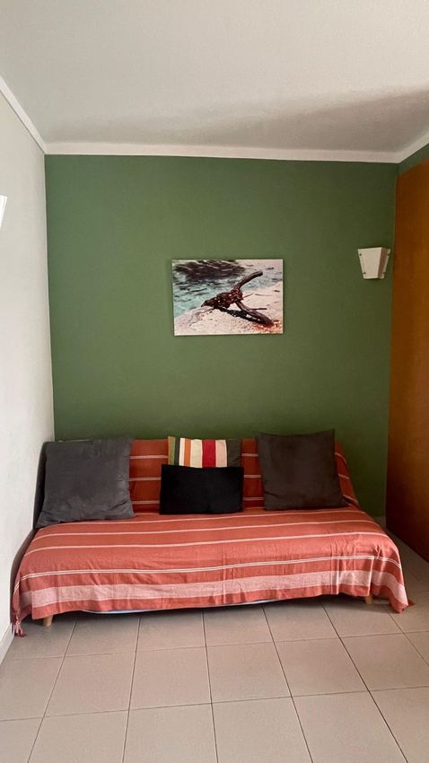 Imagem Sala de estar de apartamento t1 em Avenida das Comunidades Lusíadas, 1
