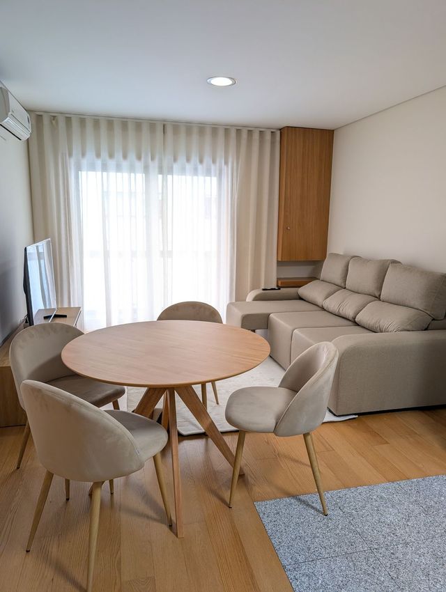 Imagem Sala de estar de apartamento t1 em Rua do Amial, 720