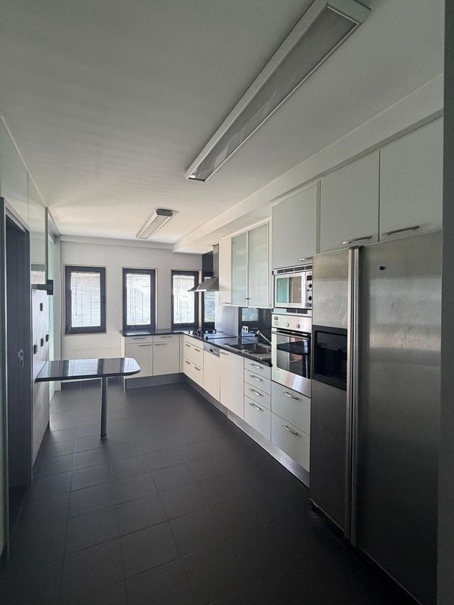 Imagem Cozinha de apartamento t2 em Serralves - Praça do Império