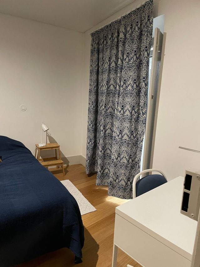 Imagem Quarto de apartamento t1 em Calçada de Sant'Ana, 131