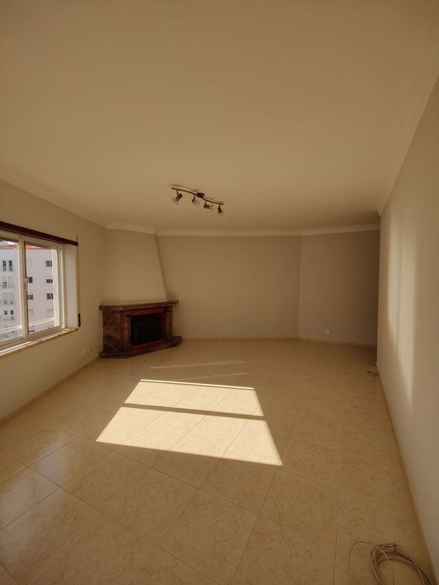 Imagem Quarto de apartamento t2 em Praceta Frederico de Freitas, 1