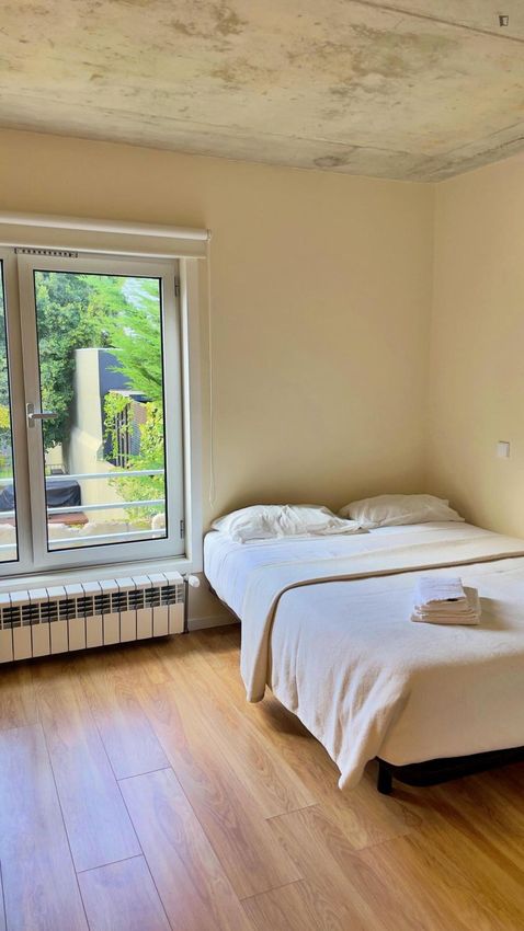 Imagem Quarto de apartamento t0 em Rua do Paraíso da Foz