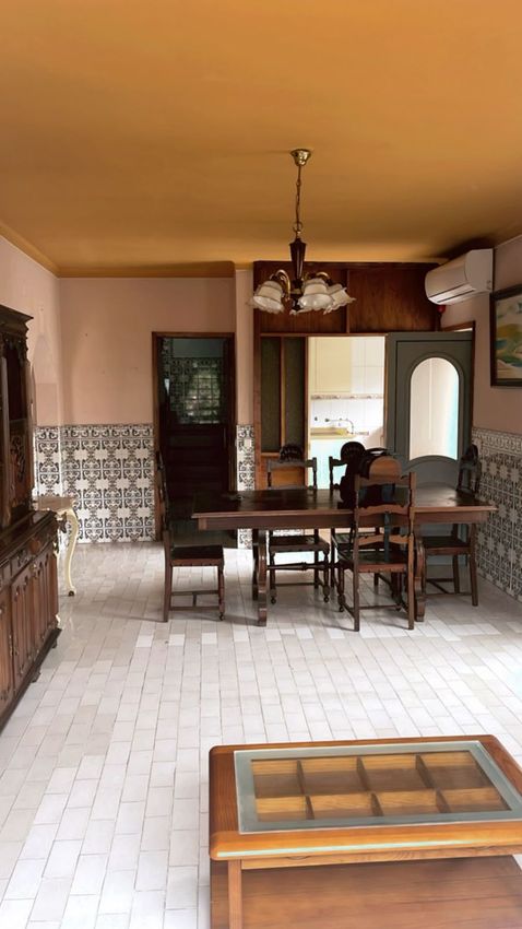 Imagem Sala de estar de apartamento t2 em Rua dos Sacramentos