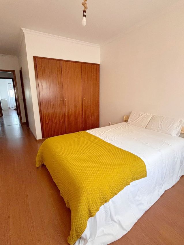 Imagem Quarto de quarto em Rua Ferrer Trindade, 3