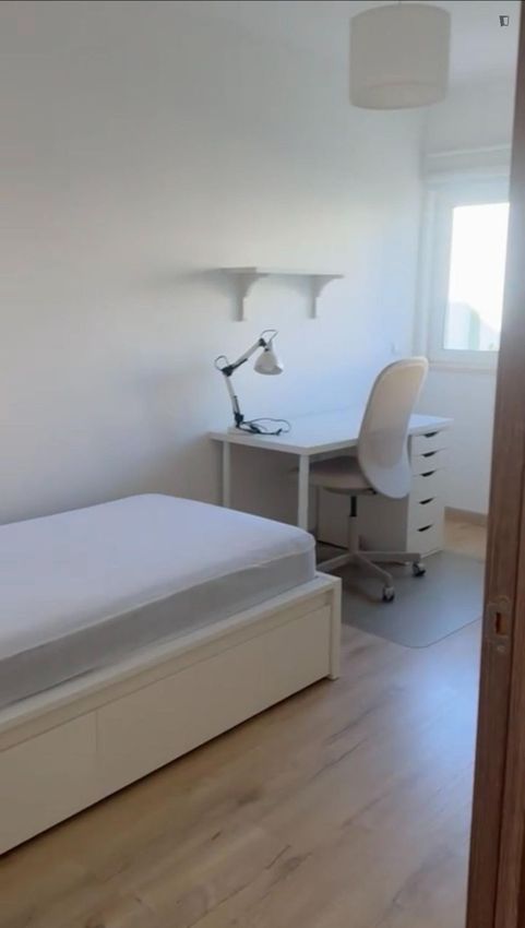 Imagem Quarto de quarto em Praceta Gonçalves Zarco
