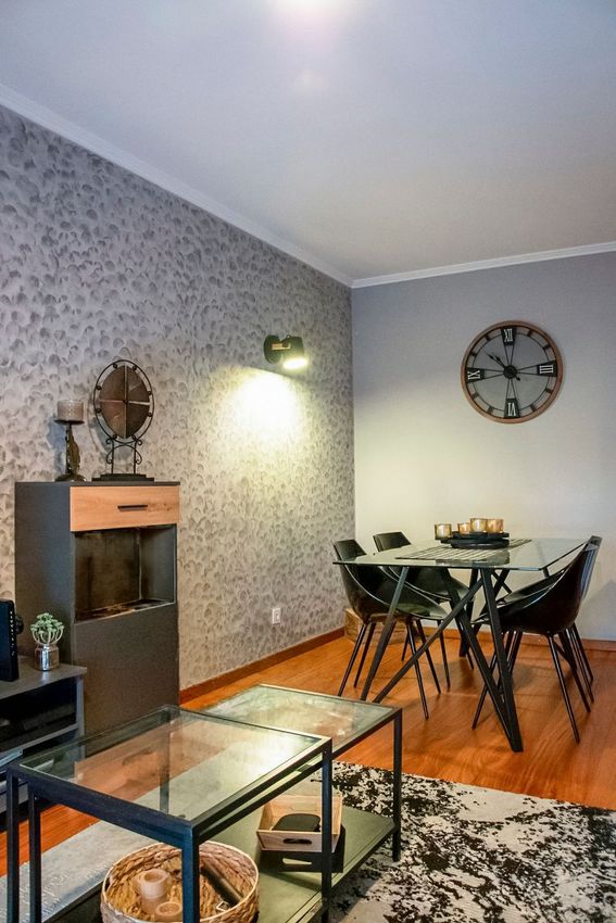 Imagem Sala de estar de apartamento t2 em Rua do Falcão, 382