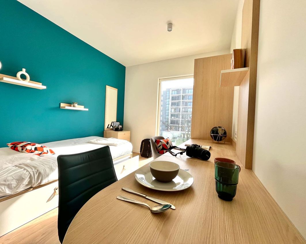 Imagem Quarto de apartamento t0 em Rua Nova do Rio, 55