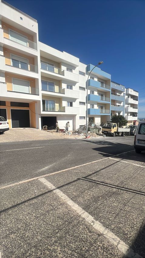 Зображення Вигляд, комерційне приміщення, Rua António Maria Lisboa, 18