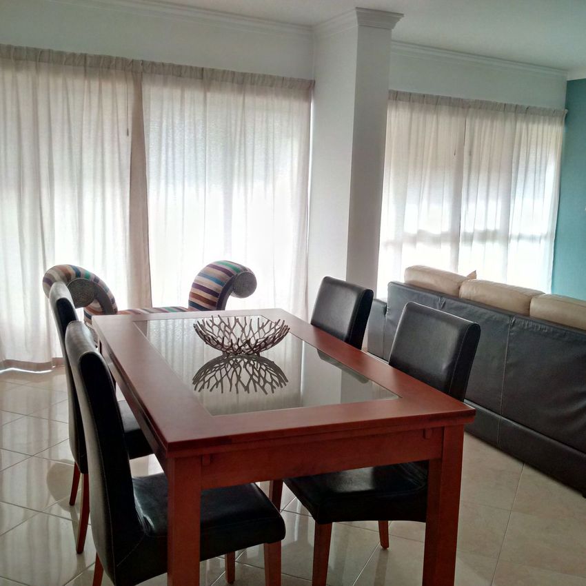 Imagem Sala de jantar de apartamento t4 em Praceta Agostinho Ferreira Chaves, 3