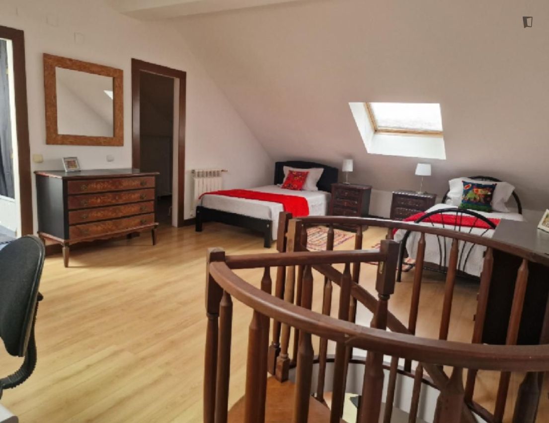 Imagem Sala de estar de quarto em Rua Funchal