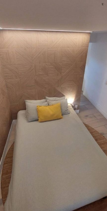 Imagem Quarto de apartamento t0 em Calçada do Tijolo