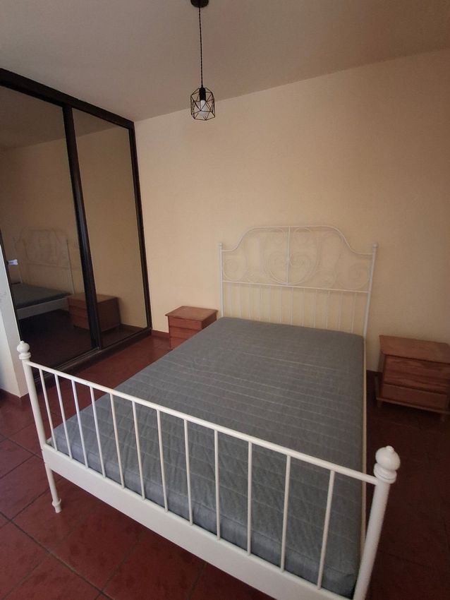 Imagem Quarto de apartamento t1 em Rua Fernando Pessoa, 4