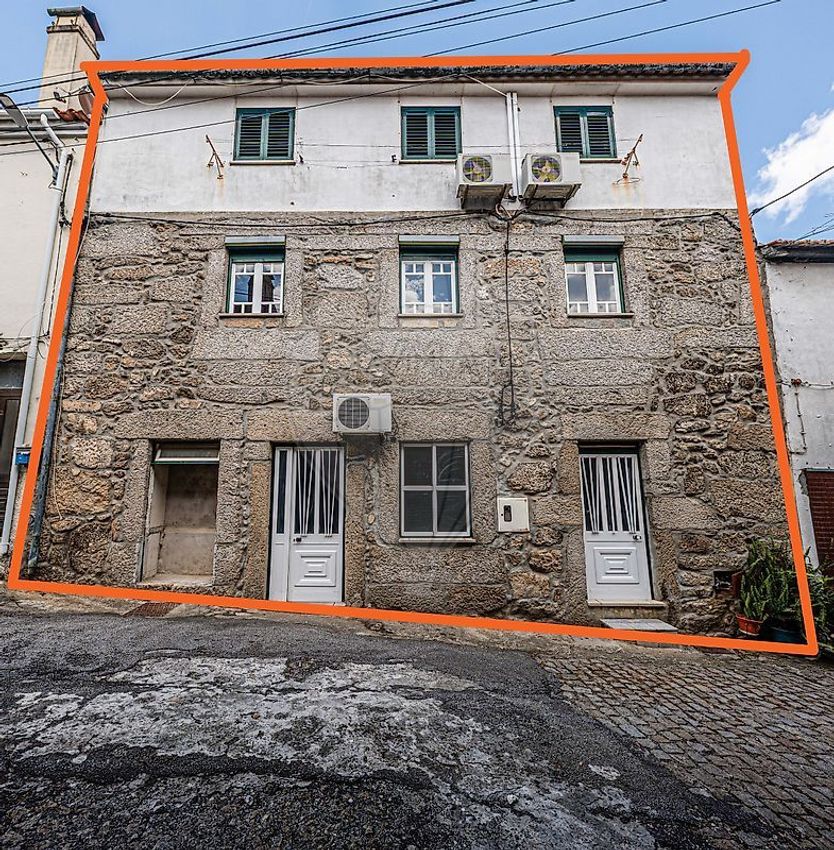 Imagem Vistas de  moradia independente em Fornos de Algodres