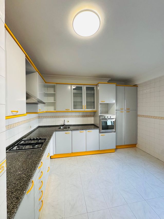 Зображення Кухня, квартира t3, Rua Eça de Queiroz