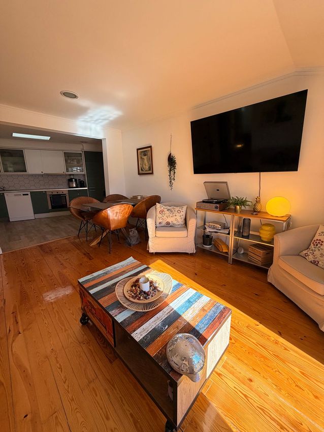 Imagem Sala de estar de apartamento t1 em Rua da Regueira, 8