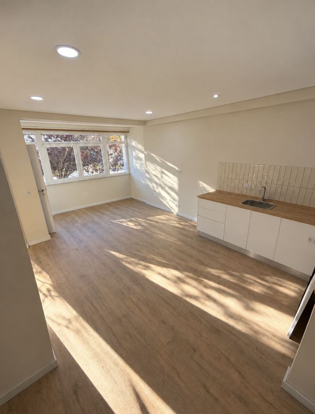 Imagem Sala de estar de apartamento t1 em Rua de Ceuta, 32