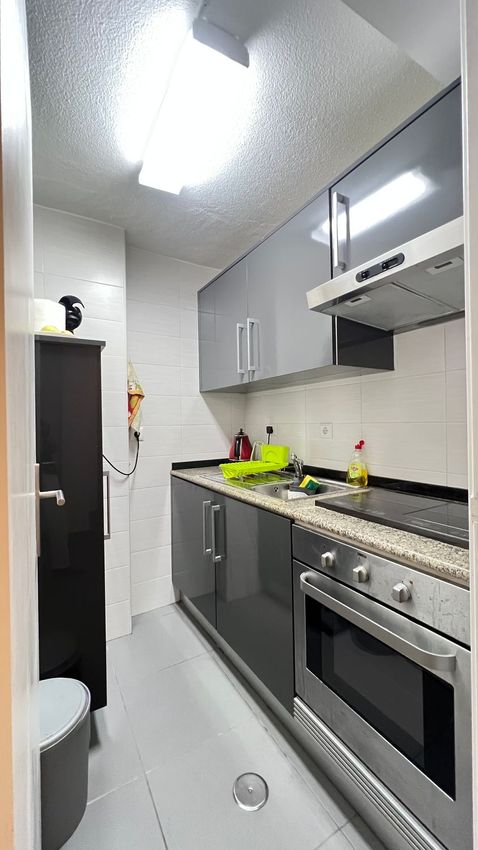 Imagem Cozinha de armazém em Rua António Pedro, 58