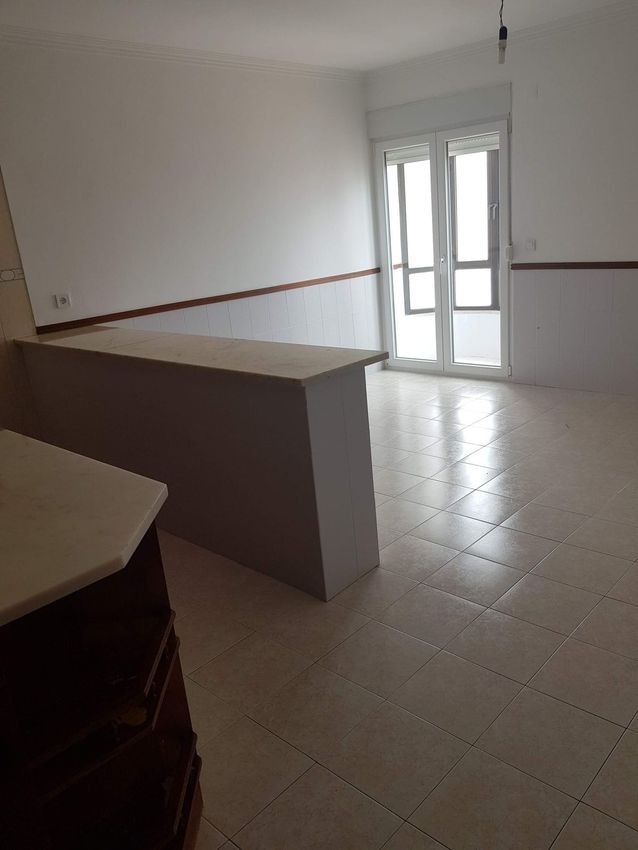 Imagem Divisão de apartamento t2 em Direito, 42