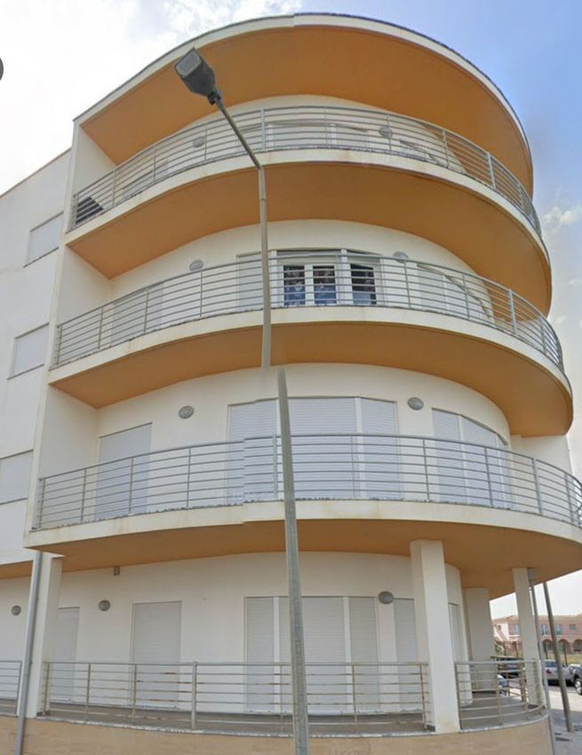 Imagem Fachada de apartamento t2 em Rua Adolfo Rodrigues santiago, 37
